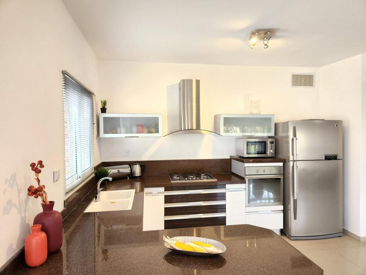 Melony Apartments Al Hyam 埃拉特 外观 照片